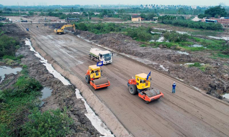 Năm 2024 sẽ tăng tốc xây dựng các công trình giao thông trọng điểm, quan trọng quốc gia với tổng mức đầu tư 422.000 tỷ đồng. Ảnh minh họa