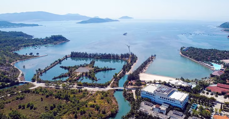 Một góc bãi biển xảy ra tranh chấp giữa hai doanh nghiệp du lịch