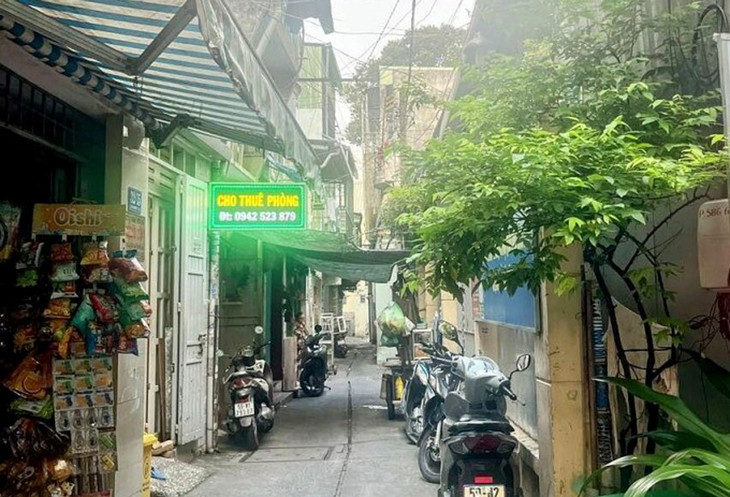 Một khu nhà trọ đang hoạt động tại TP.HCM Một khu nhà trọ đang hoạt động tại TP.HCM