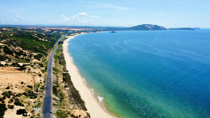 Cung đường ven biển ở Bình Thuận thu hút nhiều dự án đầu tư Cung đường ven biển ở Bình Thuận thu hút nhiều dự án đầu tư