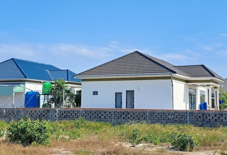 Khu đất xây dựng 79 căn biệt thự nói trên rộng gần 19 ha trước đây là đất rừng phòng hộ Khu đất xây dựng 79 căn biệt thự nói trên rộng gần 19 ha trước đây là đất rừng phòng hộ