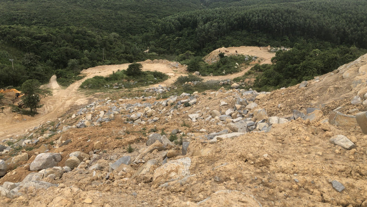 Khu vực mỏ đá Kim Sơn hiện trong thời gian tạm dừng khai thác để điều chỉnh tọa độ và quy hoạch Khu vực mỏ đá Kim Sơn hiện trong thời gian tạm dừng khai thác để điều chỉnh tọa độ và quy hoạch