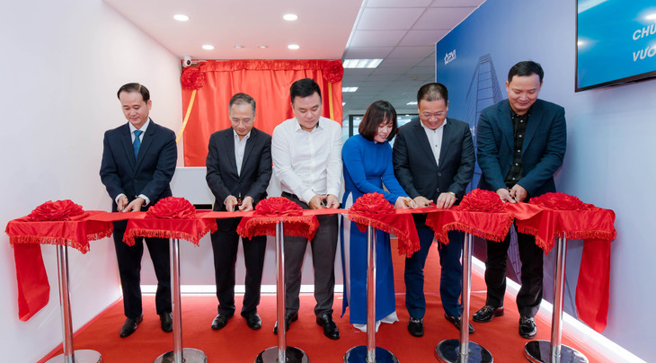 Ban lãnh đạo PVI, Bảo hiểm PVI cắt băng khánh thành ra mắt Chi nhánh Bảo hiểm PVI Đồng Khởi