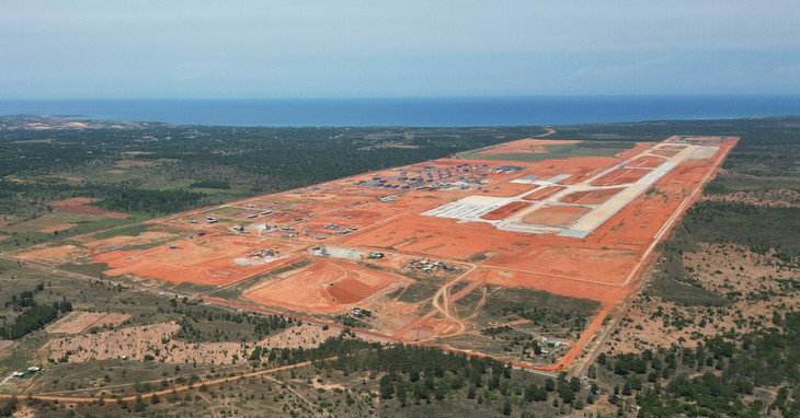 Hạng mục quân sự tại sân bay Phan Thiết đang được thi công Hạng mục quân sự tại sân bay Phan Thiết đang được thi công