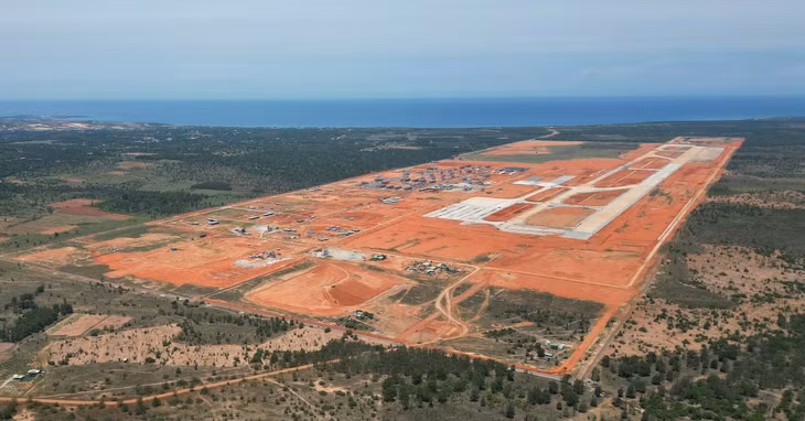 Hạng mục quân sự tại sân bay Phan Thiết đang được thi công