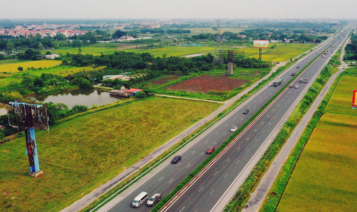 Bộ trưởng Bộ GTVT Nguyễn Văn Thắng chỉ đạo một loạt nhiệm vụ nhằm thông xe 2 tuyến cao tốc Quốc lộ 45- Nghi Sơn, Nghi Sơn - Diễn Châu trước ngày 2/9 Bộ trưởng Bộ GTVT Nguyễn Văn Thắng chỉ đạo một loạt nhiệm vụ nhằm thông xe 2 tuyến cao tốc Quốc lộ 45- Nghi Sơn, Nghi Sơn - Diễn Châu trước ngày 2/9