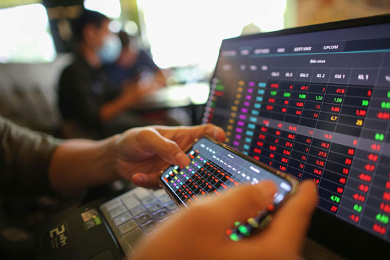 Một cá nhân bị phạt 77,5 triệu đồng do liên tục giao dịch &apos;chui&apos; cổ phiếu VC5