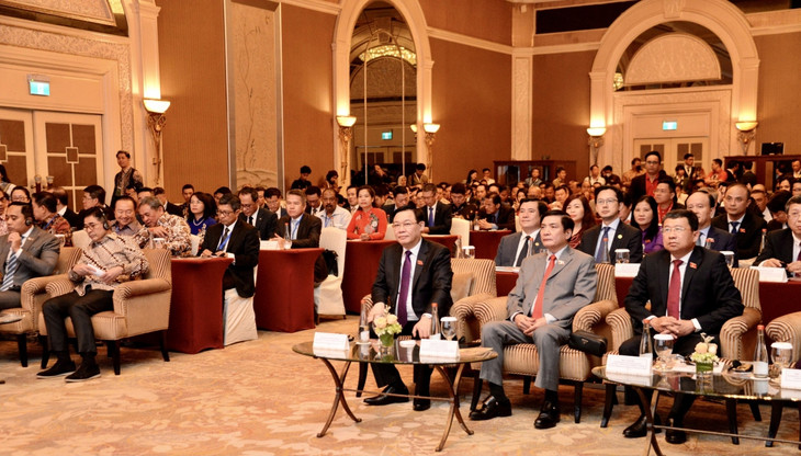 Diễn đàn chính sách, pháp luật về thúc đẩy hợp tác kinh tế thương mại và đầu tư Việt Nam - Indonesia thu hút hơn 200 doanh nghiệp tham dự