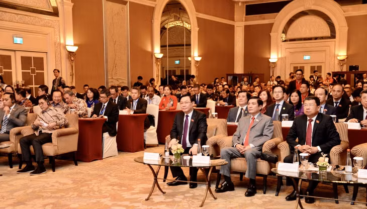 Diễn đàn chính sách, pháp luật về thúc đẩy hợp tác kinh tế thương mại và đầu tư Việt Nam - Indonesia thu hút hơn 200 doanh nghiệp tham dự