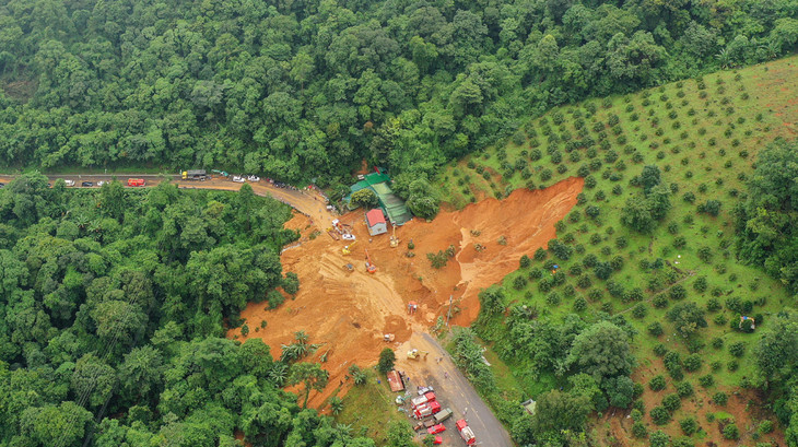 Vị trí sạt lở trên đèo Bảo Lộc, ngày 30/7