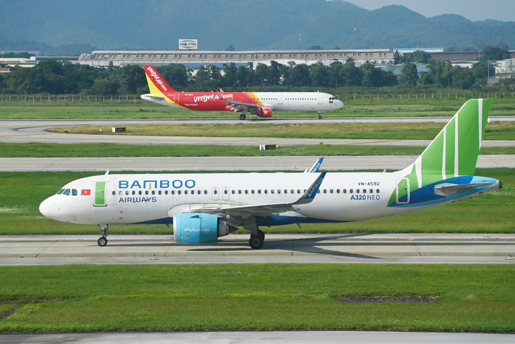 Máy bay tại sân bay quốc tế Nội Bài