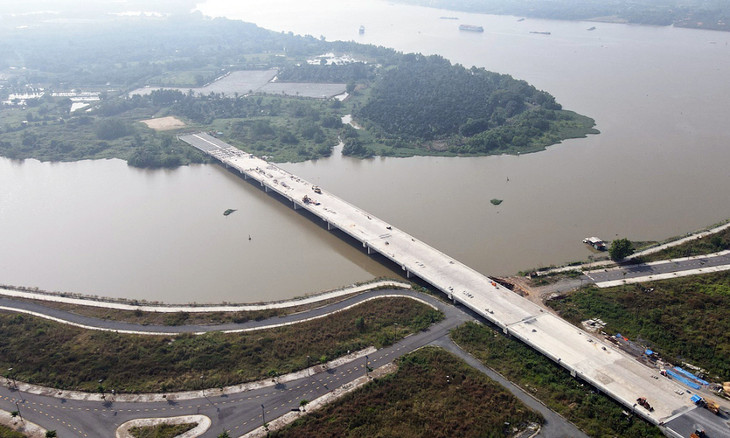 Cầu Vàm Cái Sứt thành đường cụt do dự án thuộc hương lộ 2 chưa thực hiện. Cầu Vàm Cái Sứt thành đường cụt do dự án thuộc hương lộ 2 chưa thực hiện.