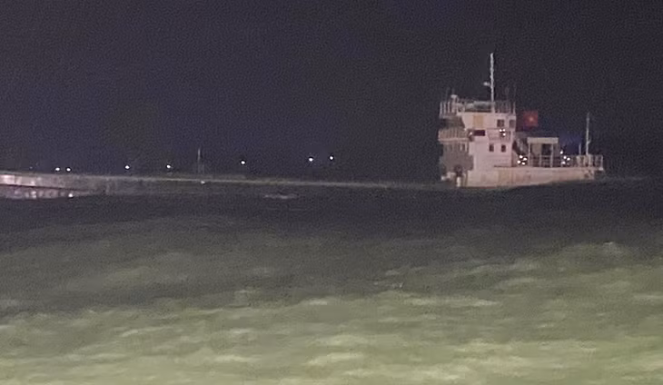 Tàu Nam Phát 01 trước khi bị chìm ở vùng biển huyện Thăng Bình