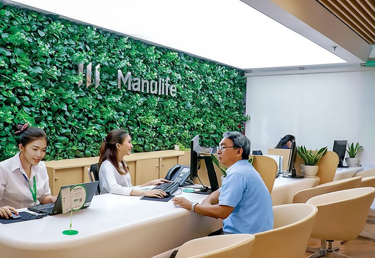 Tăng đầu tư vào cổ phiếu, Manulife tạm lỗ 240 tỷ đồng