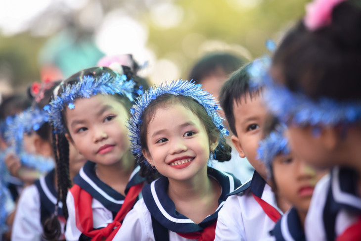 Năm học mới bắt đầu với nhiều nụ cười với các em học sinh trường tiểu học Bảo Thạnh Năm học mới bắt đầu với nhiều nụ cười với các em học sinh trường tiểu học Bảo Thạnh