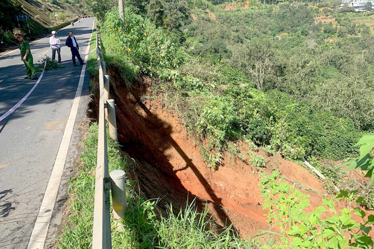 Vị trí sạt lở trên Quốc lộ 20