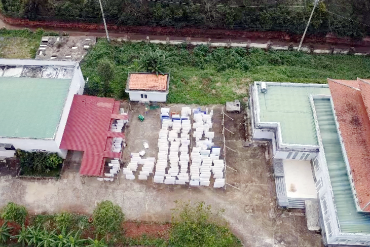 Khu vực xử lý rác thải y tế do Sở Y tế Đắk Lắk mua sắm của AIC đặt tại Bệnh viện Đa khoa vùng Tây Nguyên không được sử dụng, bỏ phí nhiều năm qua