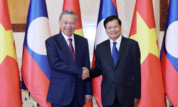 Tổng Bí thư, Chủ tịch nước Lào Thongloun Sisoulith và Chủ tịch nước Tô Lâm. Ảnh: TTXVN