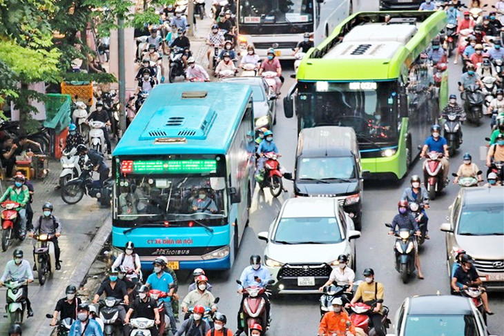 Theo kế hoạch của Hà Nội, đến năm 2030 toàn bộ xe buýt sẽ sử dụng điện, năng lượng xanh Theo kế hoạch của Hà Nội, đến năm 2030 toàn bộ xe buýt sẽ sử dụng điện, năng lượng xanh