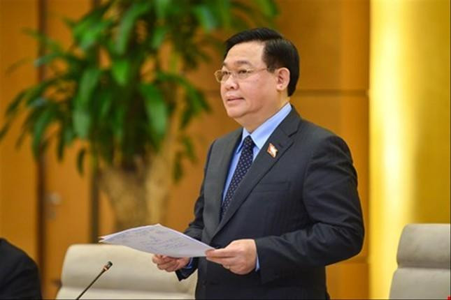 Chủ tịch Quốc hội Vương Đình Huệ phát biểu tại phiên họp ngày 24/3