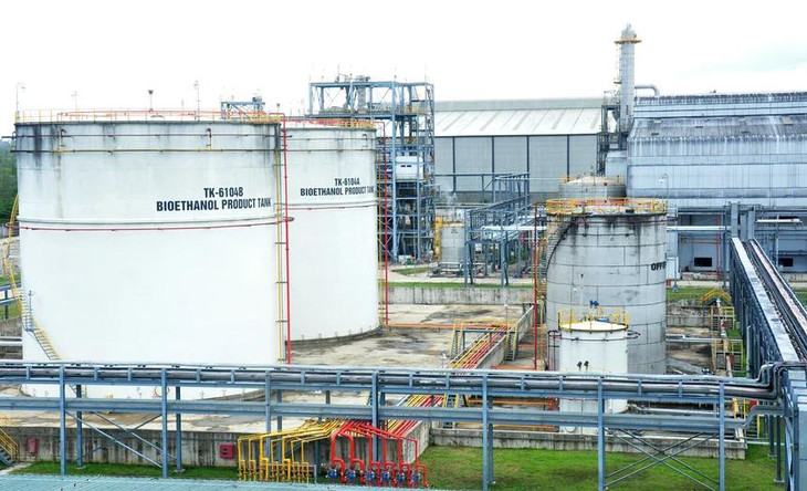 Chủ đầu tư nhà máy ethanol Dung Quất bị ba ngân hàng kiện vì vay quá hạn thanh toán Chủ đầu tư nhà máy ethanol Dung Quất bị ba ngân hàng kiện vì vay quá hạn thanh toán