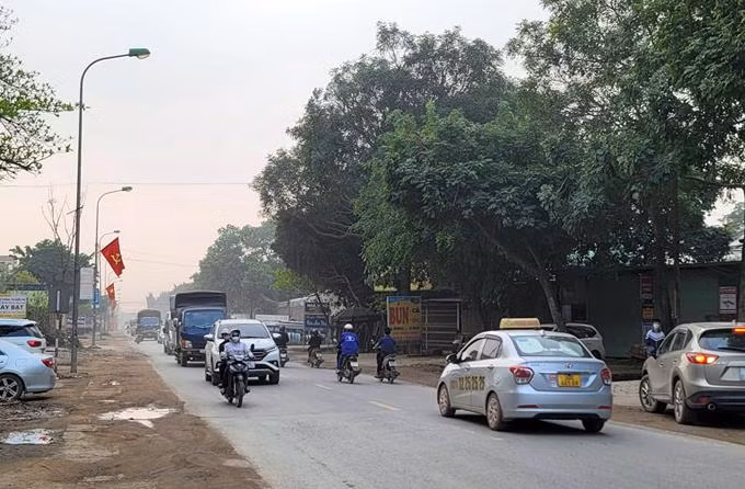 Quốc lộ 6, đoạn qua xã Đông Phương Yên (K29, huyện Chương Mỹ)