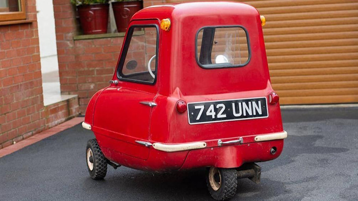 Hồi năm 2016, RM Sotheby's đã từng bán đấu giá một chiếc Peel P50 với giá trị lên tới 176.000 USD (hơn 4 tỷ đồng)