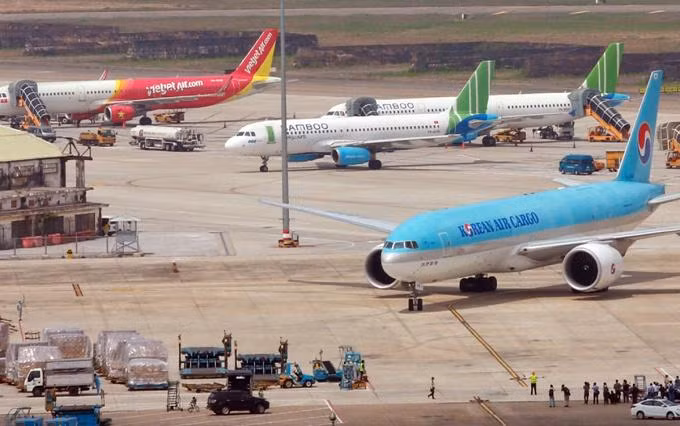 Số khách quốc tế qua các cảng hàng không Việt Nam đạt khoảng 321.000 trong Quý 1, tăng 176% so với cùng kỳ năm trước