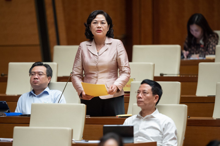 Thống đốc Ngân hàng Nhà nước Nguyễn Thị Hồng giải trình, làm rõ một số nội dung ĐBQH nêu tại phiên thảo luận Thống đốc Ngân hàng Nhà nước Nguyễn Thị Hồng giải trình, làm rõ một số nội dung ĐBQH nêu tại phiên thảo luận