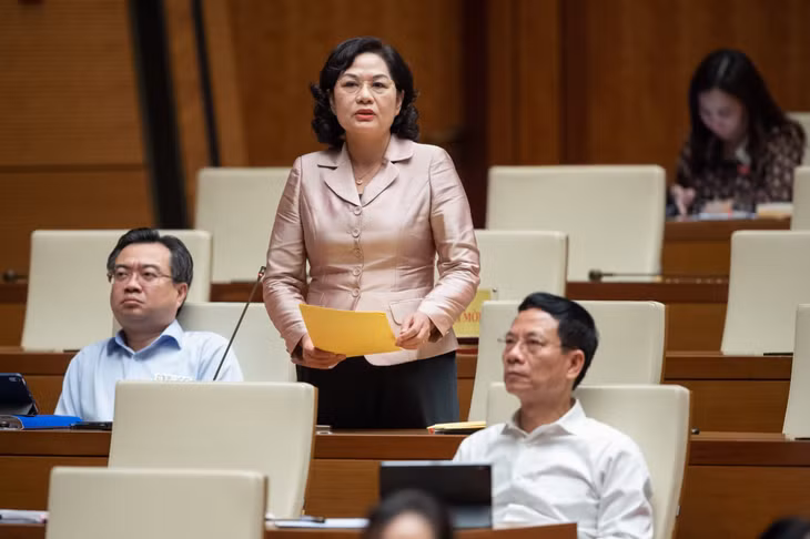 Thống đốc Ngân hàng Nhà nước Nguyễn Thị Hồng giải trình, làm rõ một số nội dung ĐBQH nêu tại phiên thảo luận
