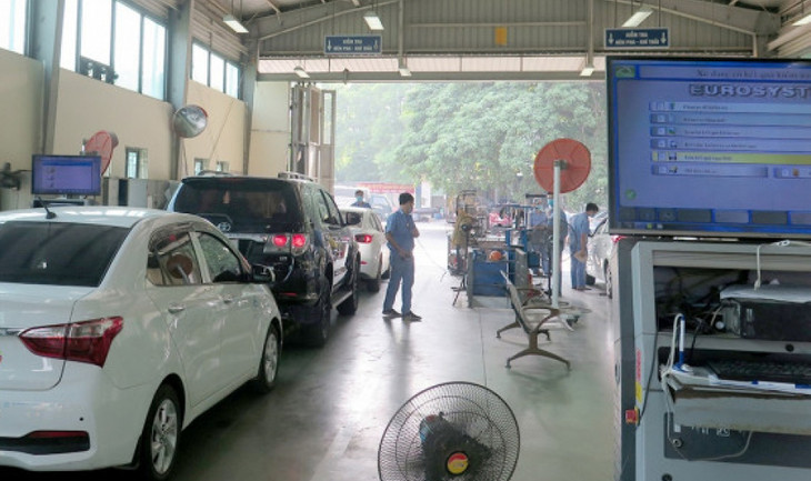 Từ 3/6, xe ô tô chở người đến 9 chỗ không kinh doanh vận tải chính thức được giãn chu kỳ kiểm định.