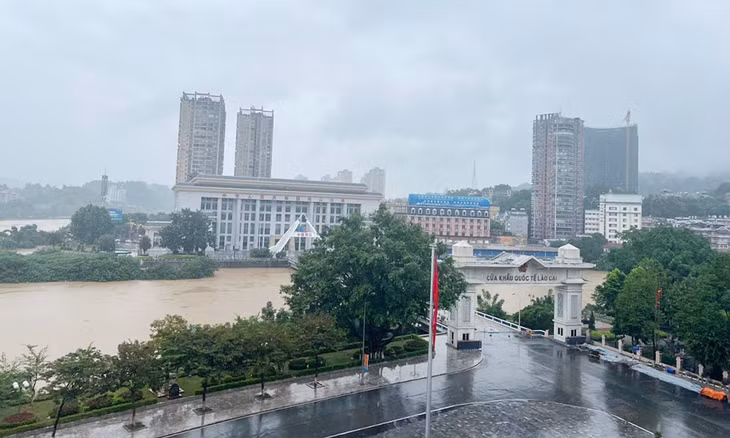 Cửa khẩu quốc tế Lào Cai lúc 17h, ngày 9/9