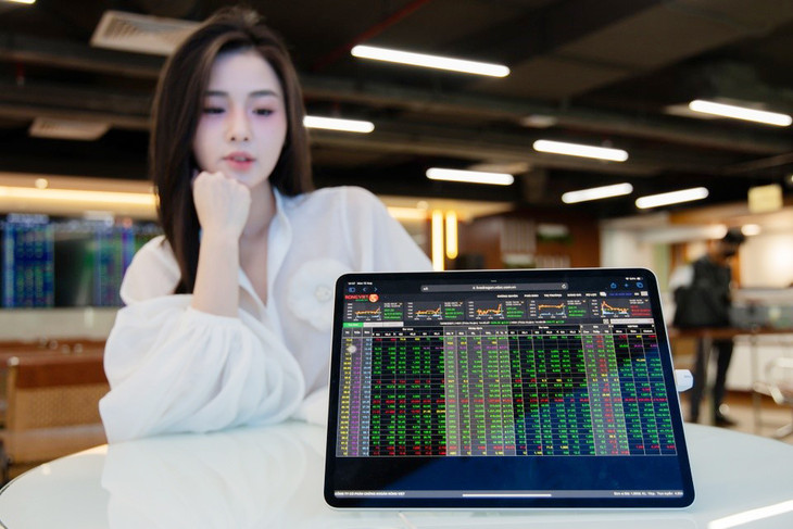 Nhiều công ty chứng khoán đã gửi thông báo tới khách hàng về việc cập nhật thông tin cá nhân nhằm chuẩn hóa dữ liệu nhà đầu tư theo chỉ đạo của Ủy ban Chứng khoán Nhà nước