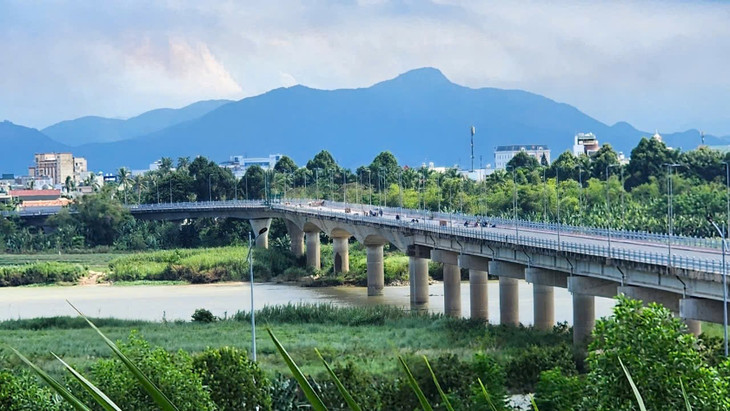 Cầu Trà Khúc 2 chính thức thông xe trở lại sau hơn 2 tháng sửa chữa