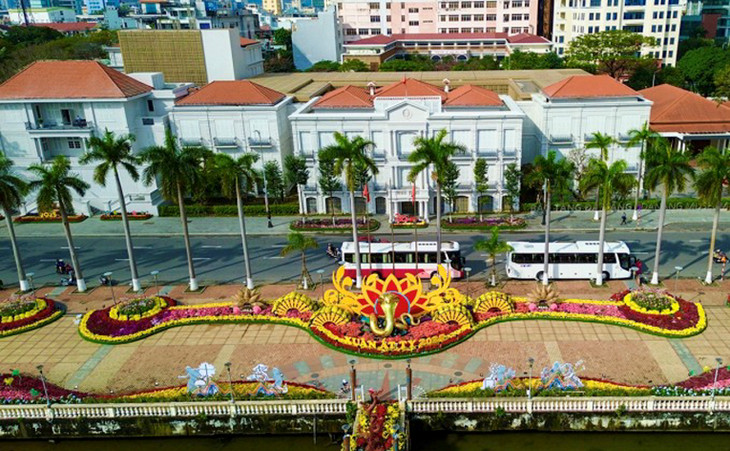 Bảo tàng Đà Nẵng nhìn từ sông Hàn Bảo tàng Đà Nẵng nhìn từ sông Hàn