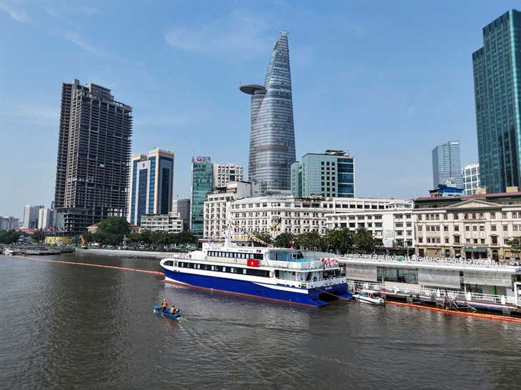 Tàu cao tốc đi tuyến TP.HCM - Côn Đảo có sức chứa 374 hành khách Tàu cao tốc đi tuyến TP.HCM - Côn Đảo có sức chứa 374 hành khách