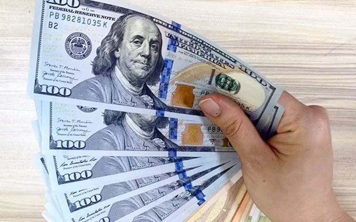 Lãi suất USD trên thị trường liên ngân hàng chạm mức 5,01%/năm