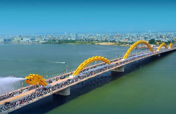 Cầu Rồng (nơi các tuyến vận tải thủy nội địa đi qua) sẽ phun lửa và phun nước phục vụ khách du lịch ban đêm tham quan sông Hàn.