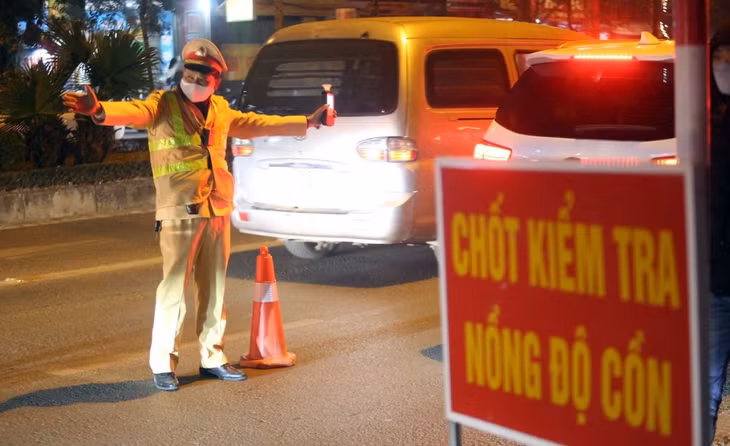 Một chốt kiểm tra nồng độ cồn ở Hà Nội