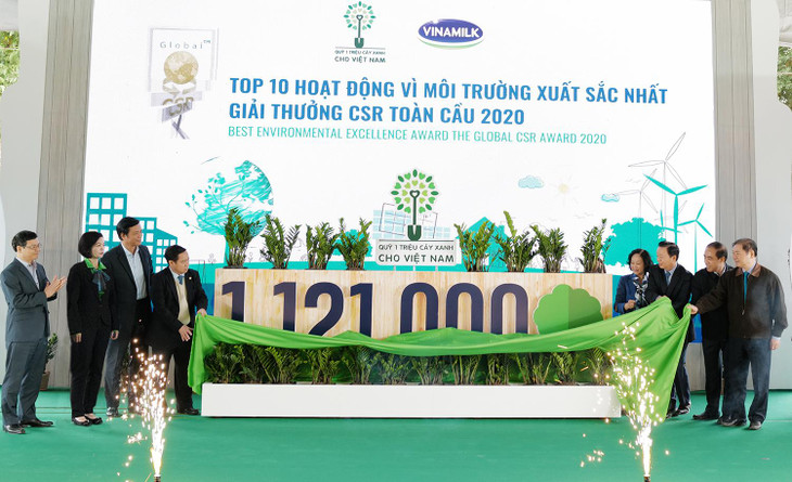 Vinamilk được vinh danh trong nhiều hạng mục của Giải thưởng CSR Toàn cầu 2020 với nhiều hoạt động cộng đồng tích cực