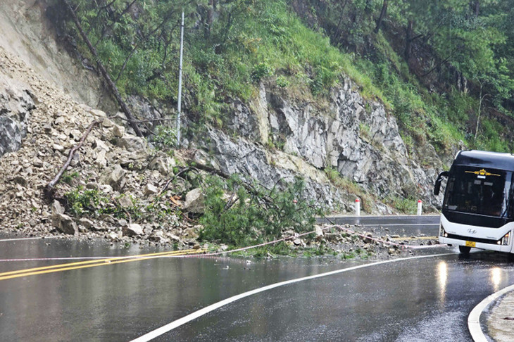 Hiện trường sạt lở