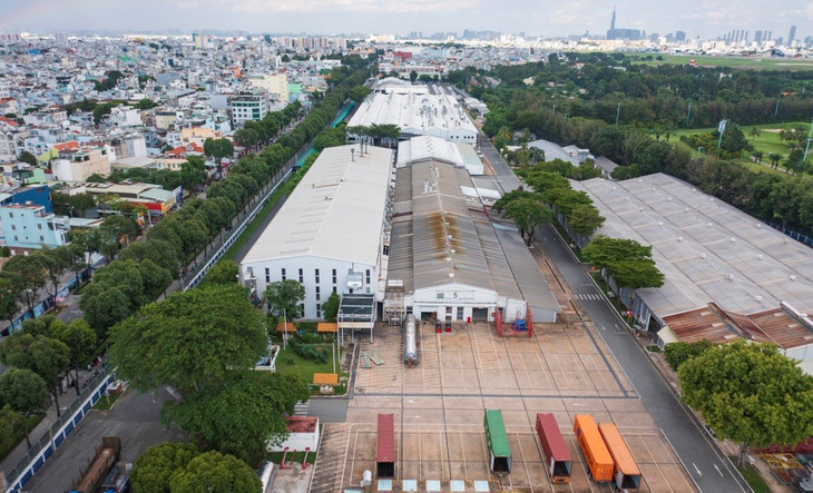 Nhà máy của Mercedes-Benz được xây dựng trên khu đất hơn 100.000 m2 ở đường Quang Trung, quận Gò Vấp, TP.HCM.