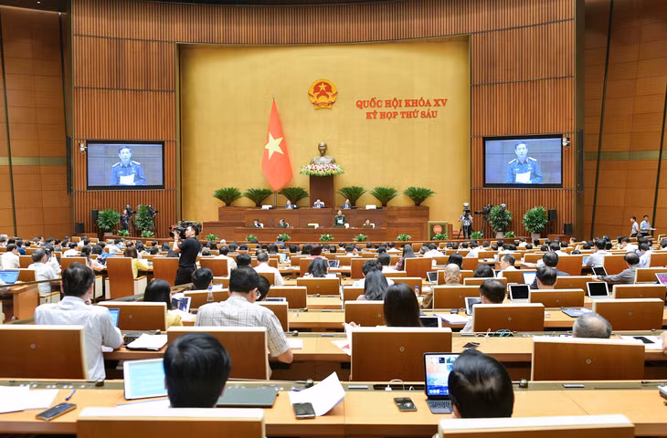 Quốc hội thảo luận ở Hội trường về một số nội dung còn ý kiến khác nhau của dự thảo Luật Quản lý, bảo vệ công trình quốc phòng và khu quân sự. Quốc hội thảo luận ở Hội trường về một số nội dung còn ý kiến khác nhau của dự thảo Luật Quản lý, bảo vệ công trình quốc phòng và khu quân sự.