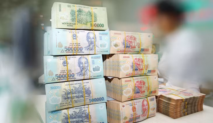 Dự toán thu thu ngân sách nhà nước năm 2024 khoảng 1.700,9 nghìn tỷ đồng, tăng khoảng 5% so với dự toán và ước thực hiện năm 2023. Ảnh: Tiên Giang