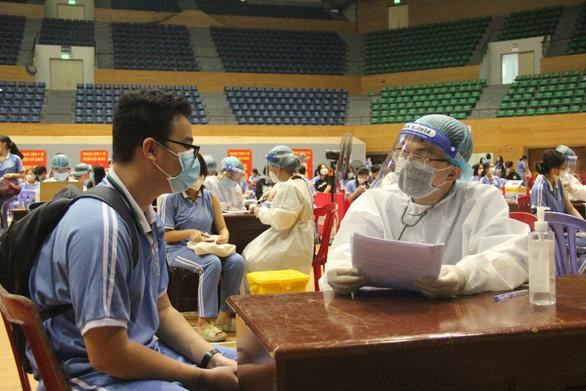 Đà Nẵng sẽ tiêm vắc xin cho người từ 12 đến 15 tuổi vào ngày 20/11, sau khi đã hoàn thành tiêm cho người từ 15 đến 18 tuổi