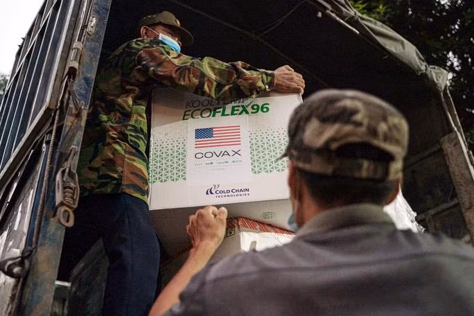 Vận chuyển vắc-xin do Mỹ trao tặng