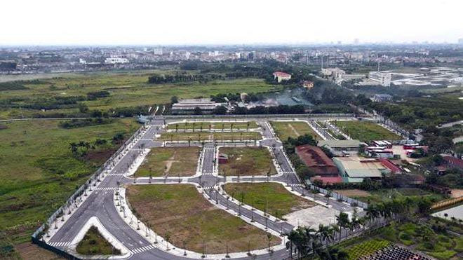 UBND TP. Hà Nội đã hủy quyết định công nhận kết quả trúng đấu giá quyền sử dụng đất để thực hiện Dự án Xây dựng hạ tầng kỹ thuật khu đấu giá quyền sử dụng đất ở phía Đông Nam thôn Cổ Dương, xã Tiên Dương, huyện Đông Anh (tên thương mại là Helianthus Center Red River)