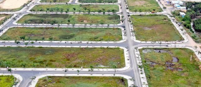 Hàng loạt ngân hàng rao bán nợ xấu nhiều lần, hạ giá nhưng chưa tìm được chủ mới.