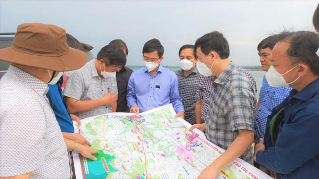 Lãnh đạo tỉnh Đắk Lắk kiểm tra thực tế địa bàn nơi cao tốc đi qua