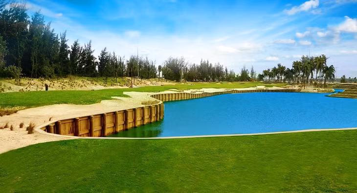 Hố gôn số 1, Par 4, sân Nicklaus, BRG Đà Nẵng Golf Resort.